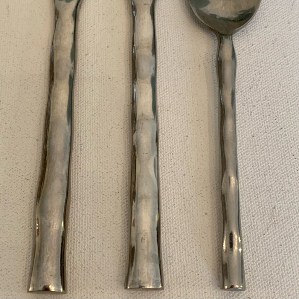 TOWLE Stainless Steel 9" Dinner Knives & 6.25" Spoon Wavy Handle Living CALYPSO - Picture 3 of 8